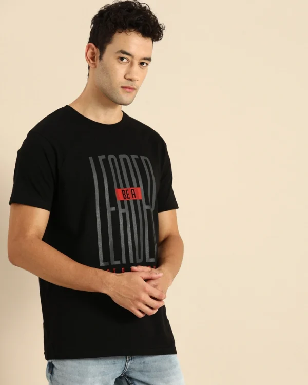 Men's Black Leader Typography T-shirt