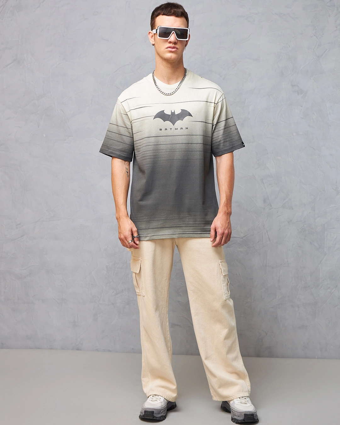 Men's Beige & Grey Batman Graphic Printed Ombre Oversized T-shirt - Image 4