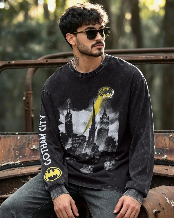 Men's Black Gotham City Graphic Printed Oversized Acid Wash T-shirt