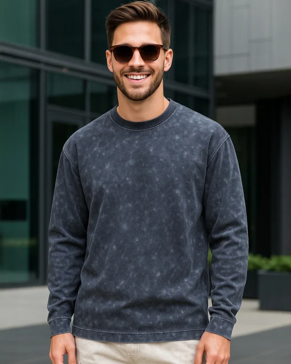 Men's Dark Grey Oversized Acid Wash T-shirt