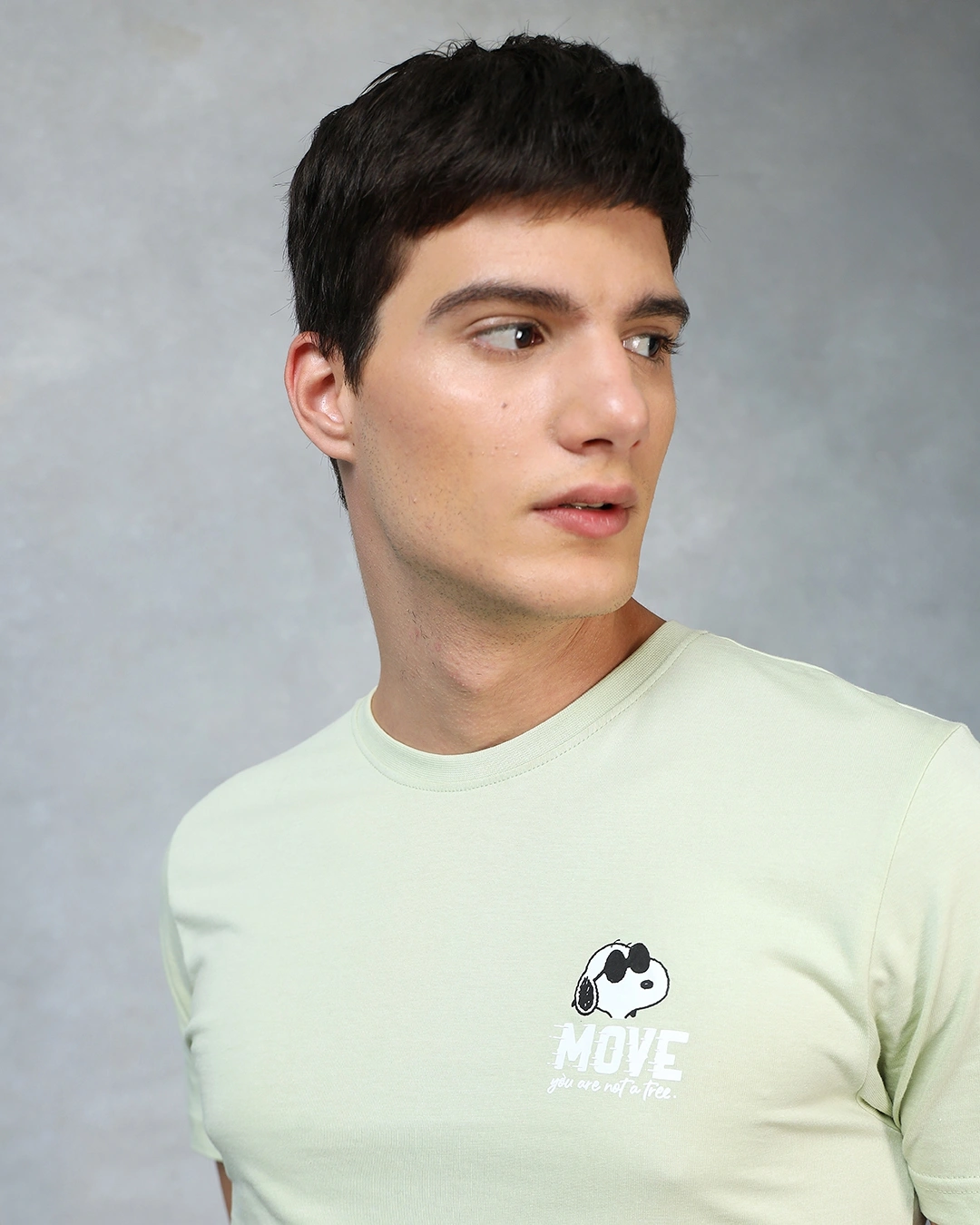 Men's Green Move On Graphic Printed T-shirt - Image 5