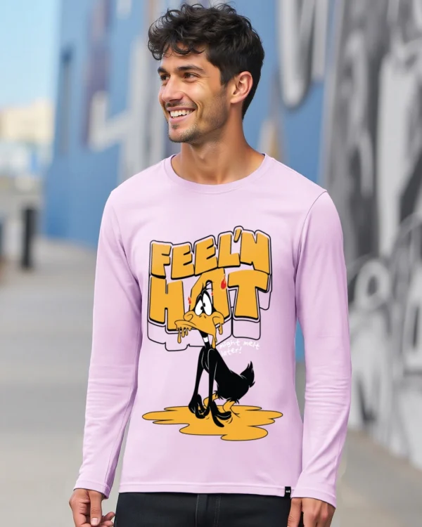 Men's Purple Feel'n Hot Graphic Printed T-shirt